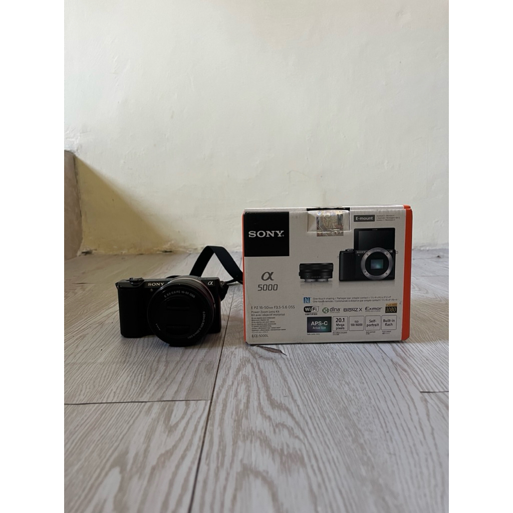 Sony Mirrorless a5000
