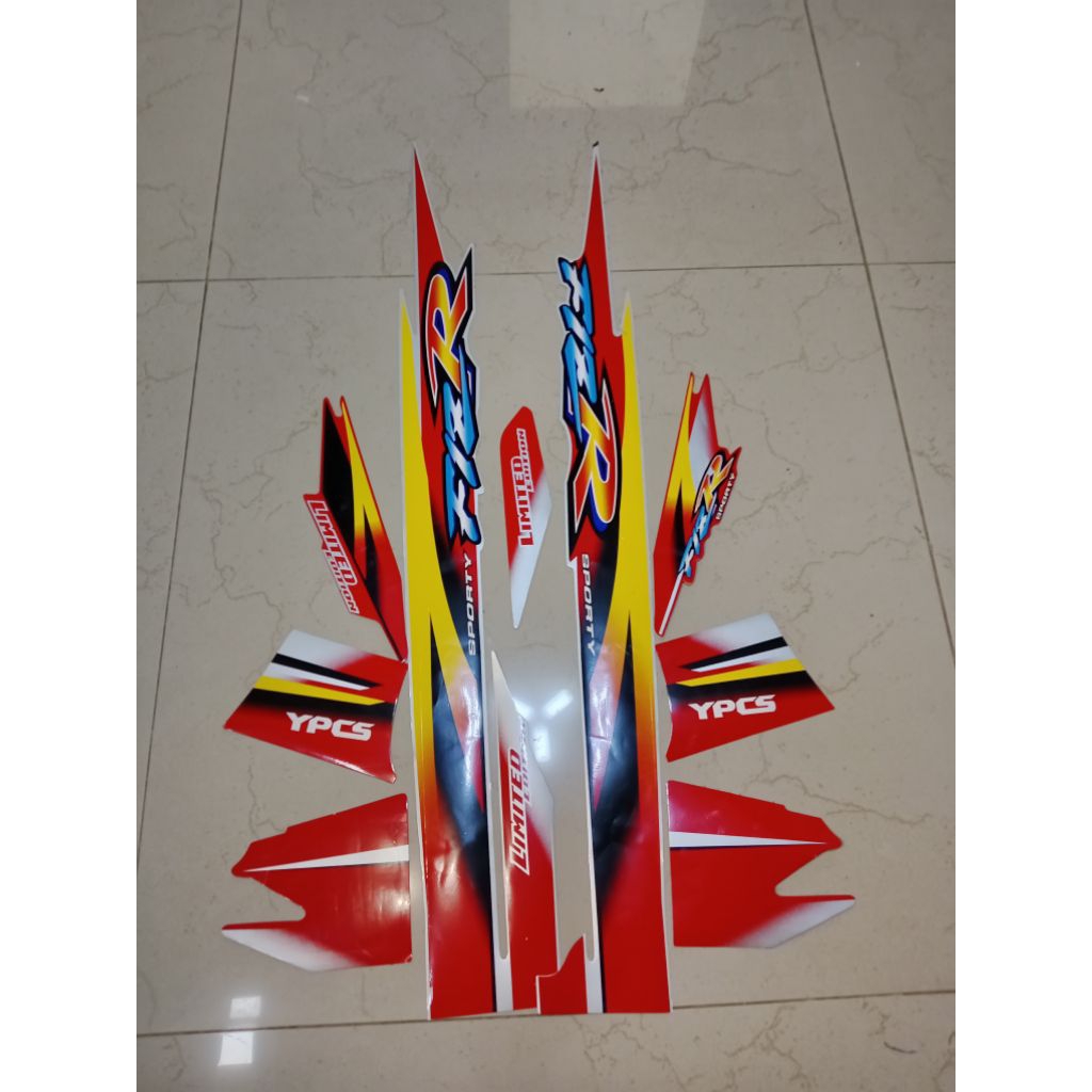 Striping Fiz r Limited Edition Merah Silver striping fizr LE