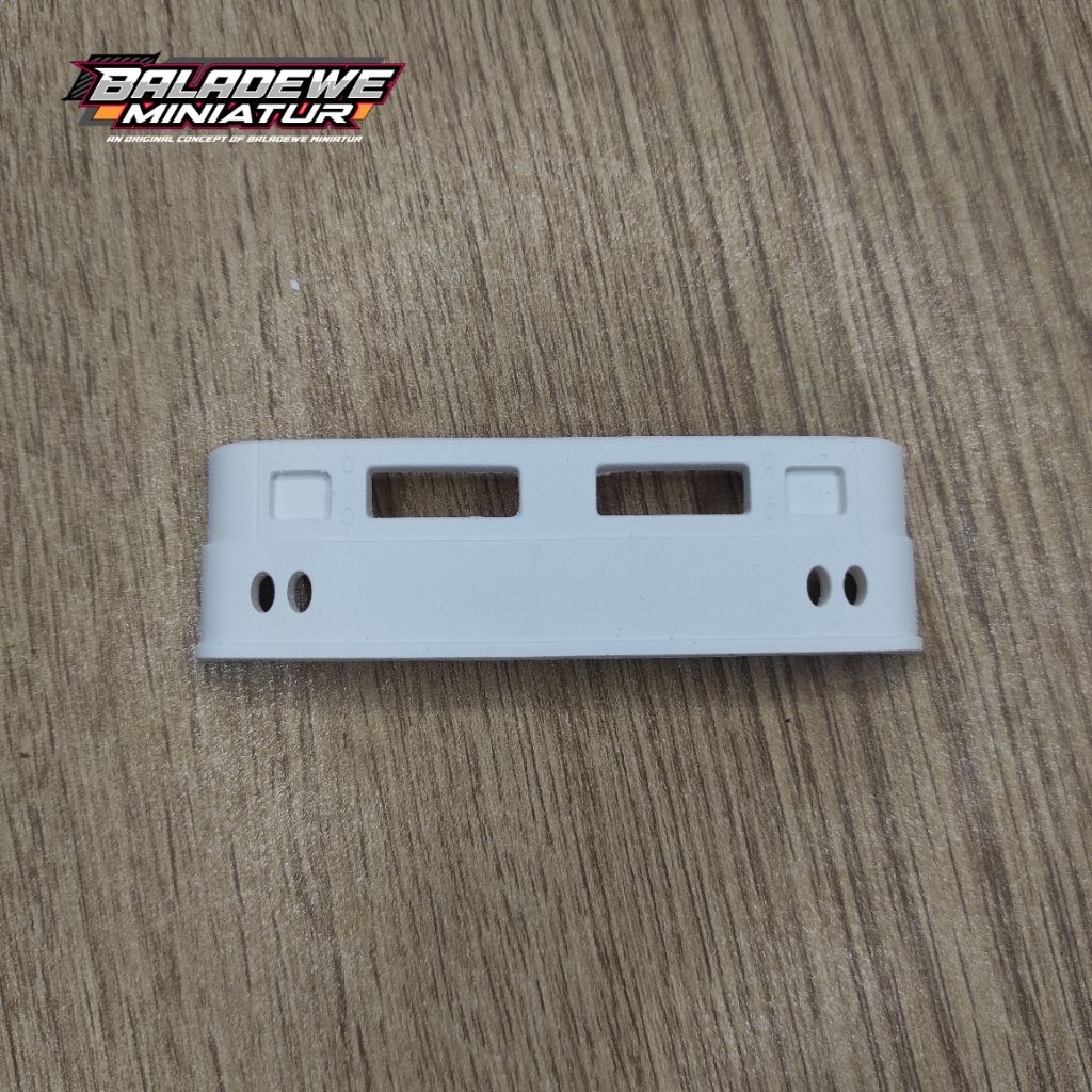 Skala Truk Plastik Bemper Giga Jambi Style Untuk Modif Miniatur