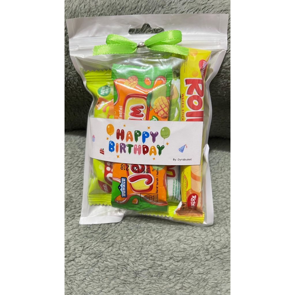 

Mini gift snack ultah