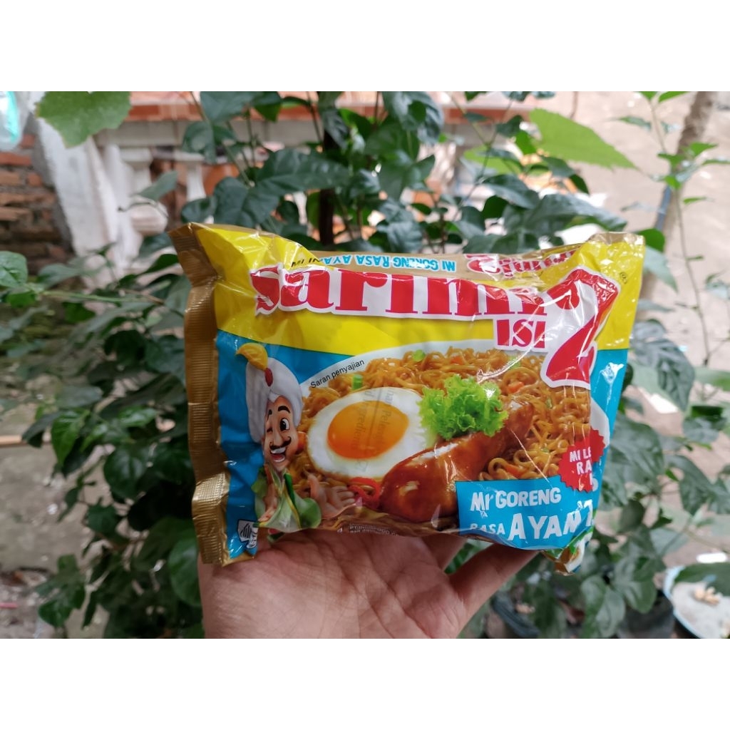

SARIMI ISI2 mie goreng enak