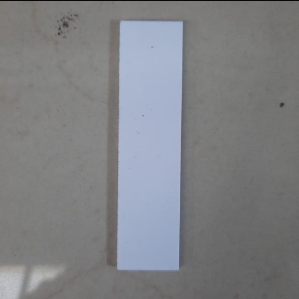 

Bahan Akrilik Papan Nama Dada |Acrylic Name Tag Putih dan Hitam - Hitam