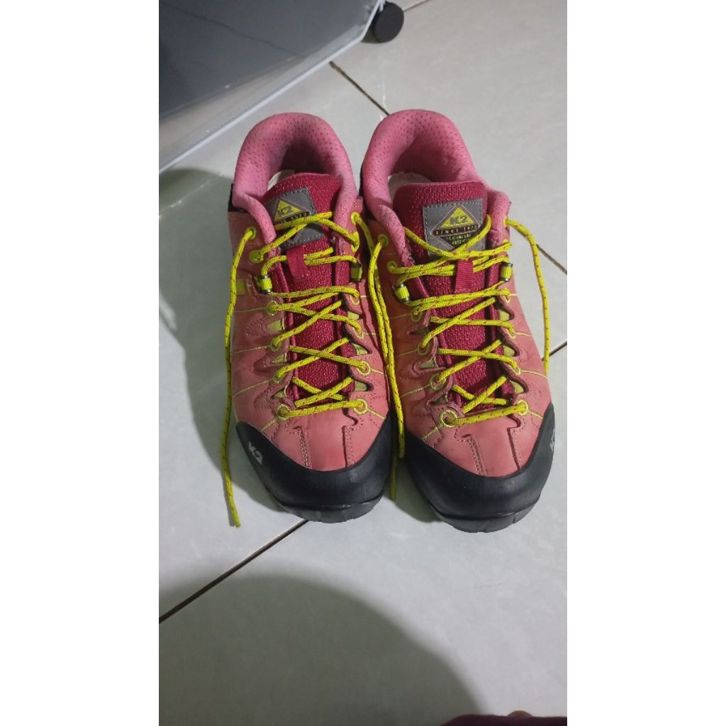 SEPATU OUTDOOR K2