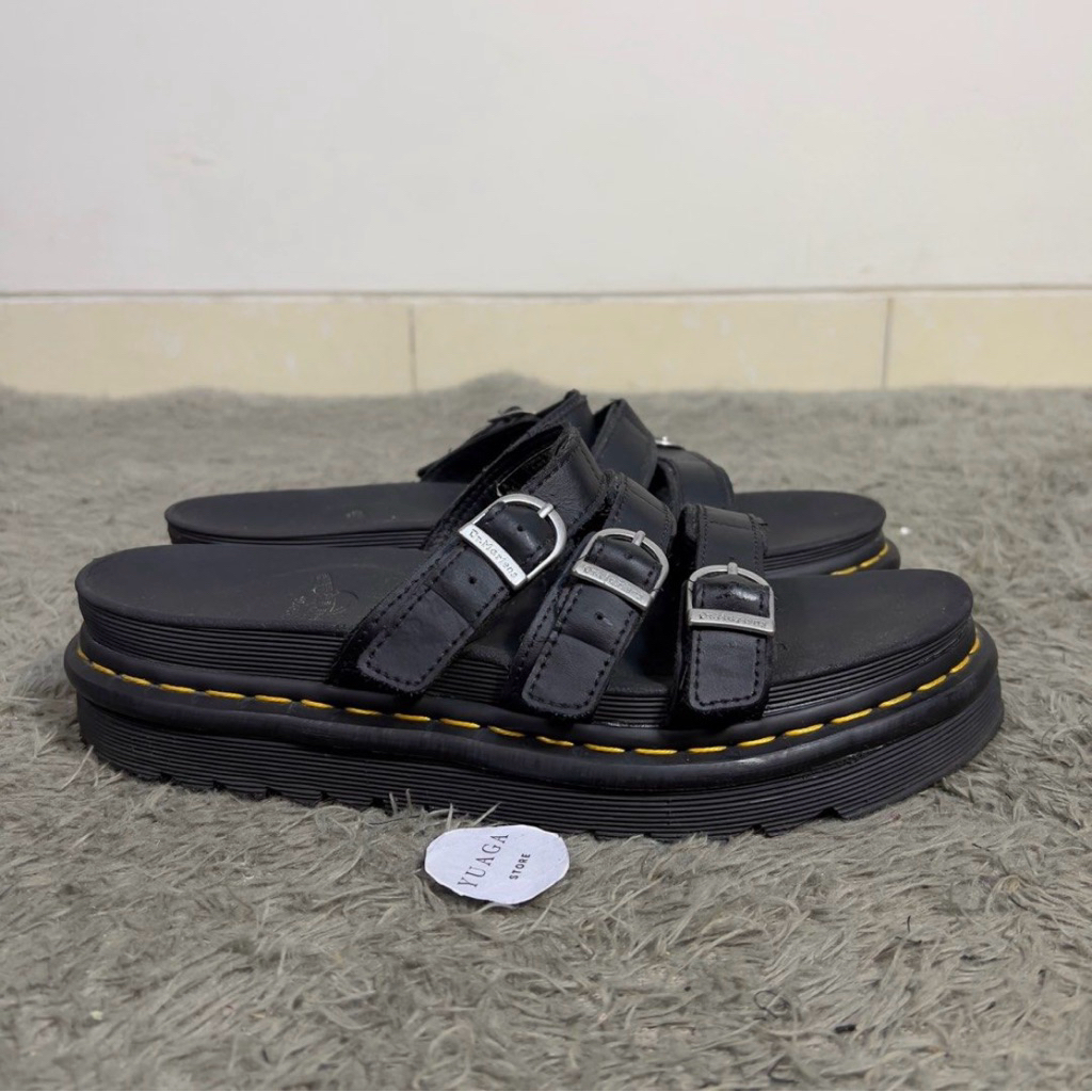 (Size 42) Dr Martens Blaire slide sandals Black Original