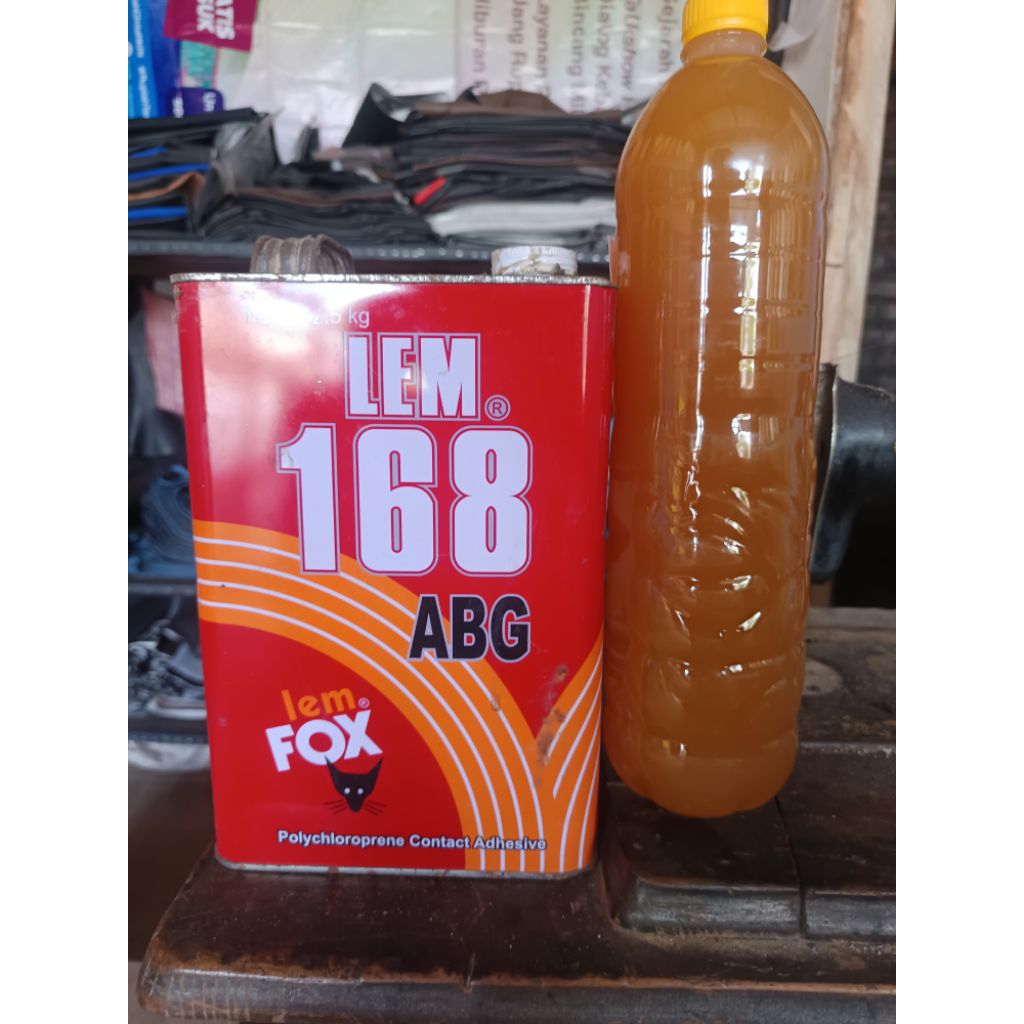 

Lem FOX ABG super BOTOL BESAR 1500 ML serbaguna Jok/sepatu/sendal/sopa