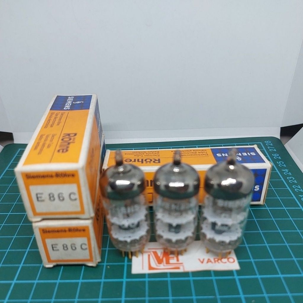 lampu tabung tube E86C SIEMENS