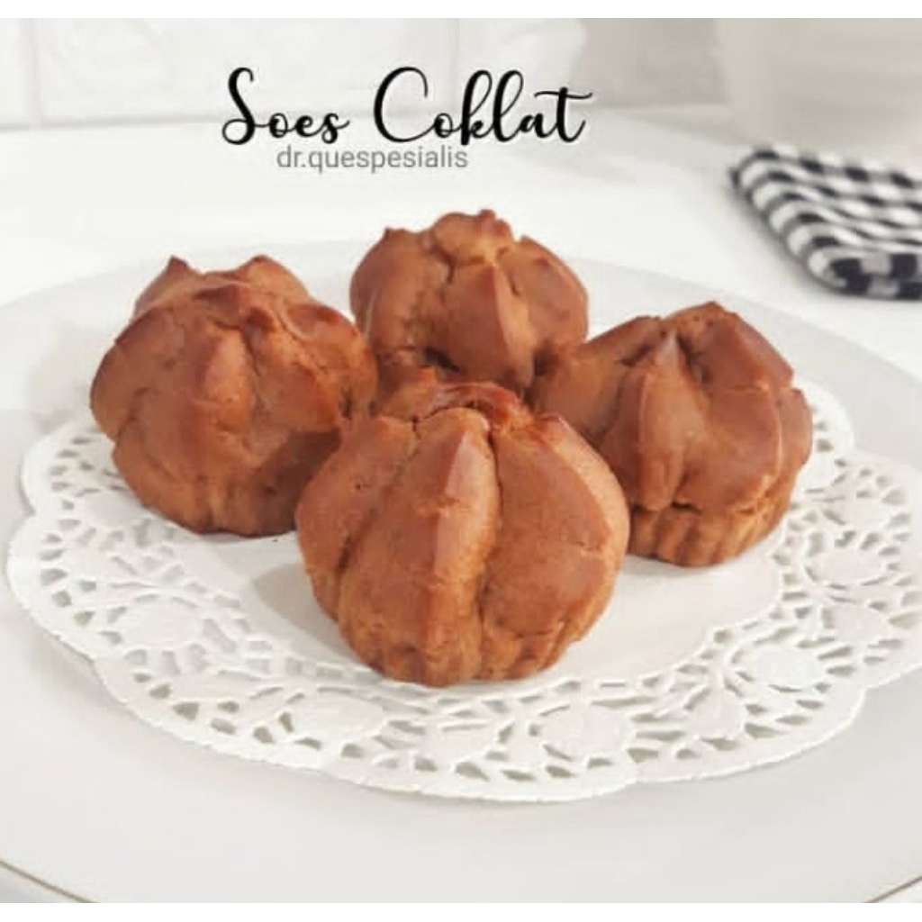 

jajanan pasar/kue basah/kue sus/geruk/risol/nagasari/talam ubi unggu/talam asin/kue lumpur