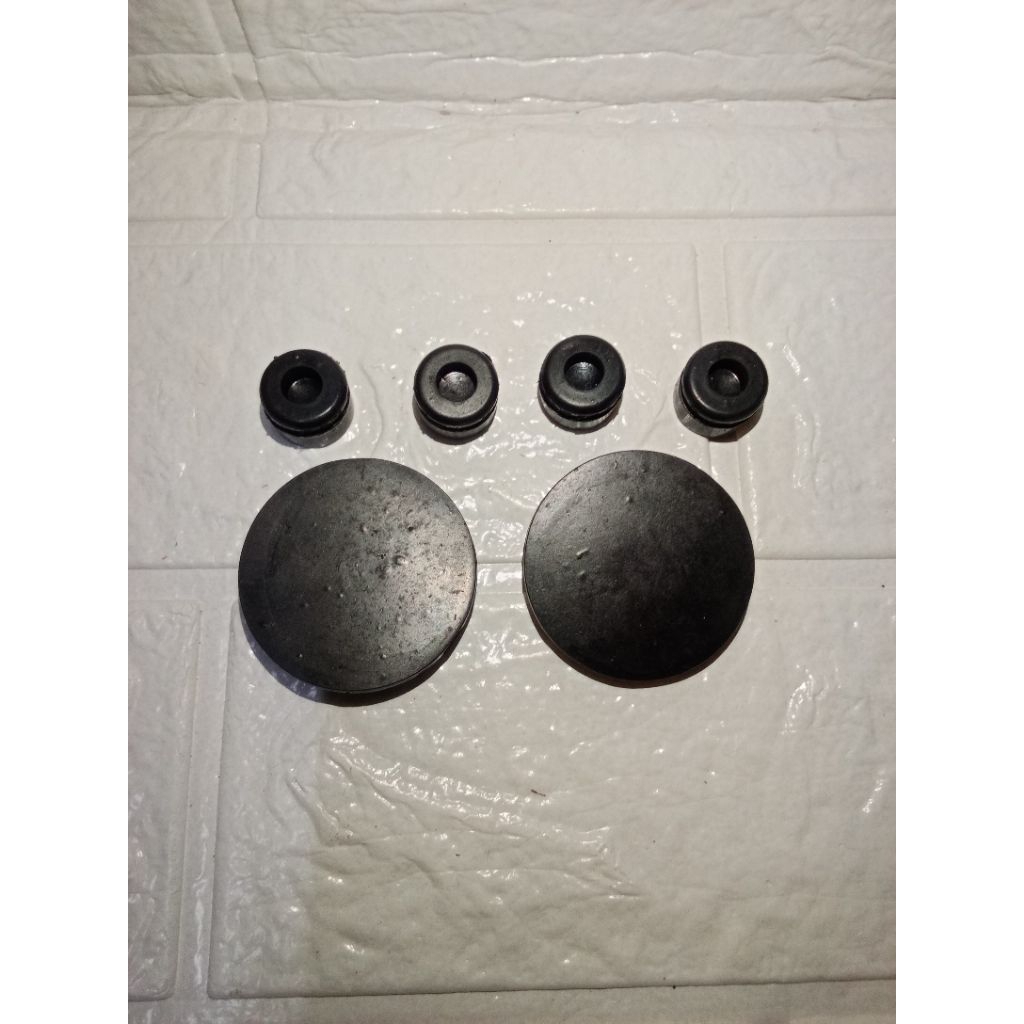 karet peredam tatakan dudukan aki accu vespa excel 150 200 T5