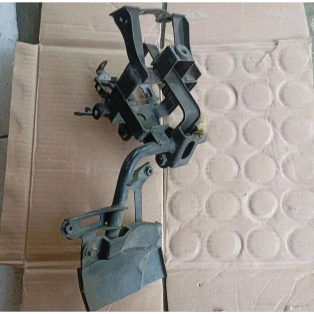 Dudukan Aki Vario 125 Old Original Copotan