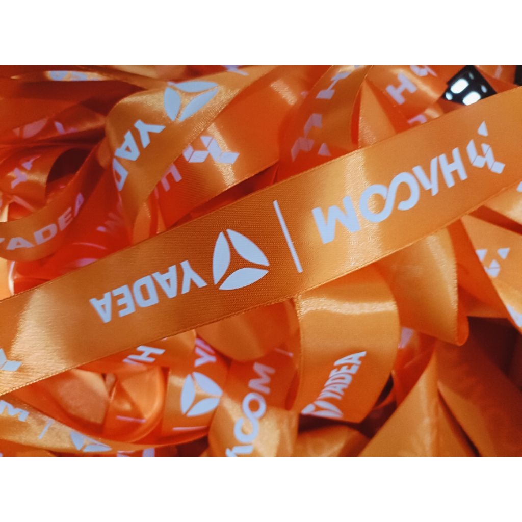 

pita custom satin 4 cm