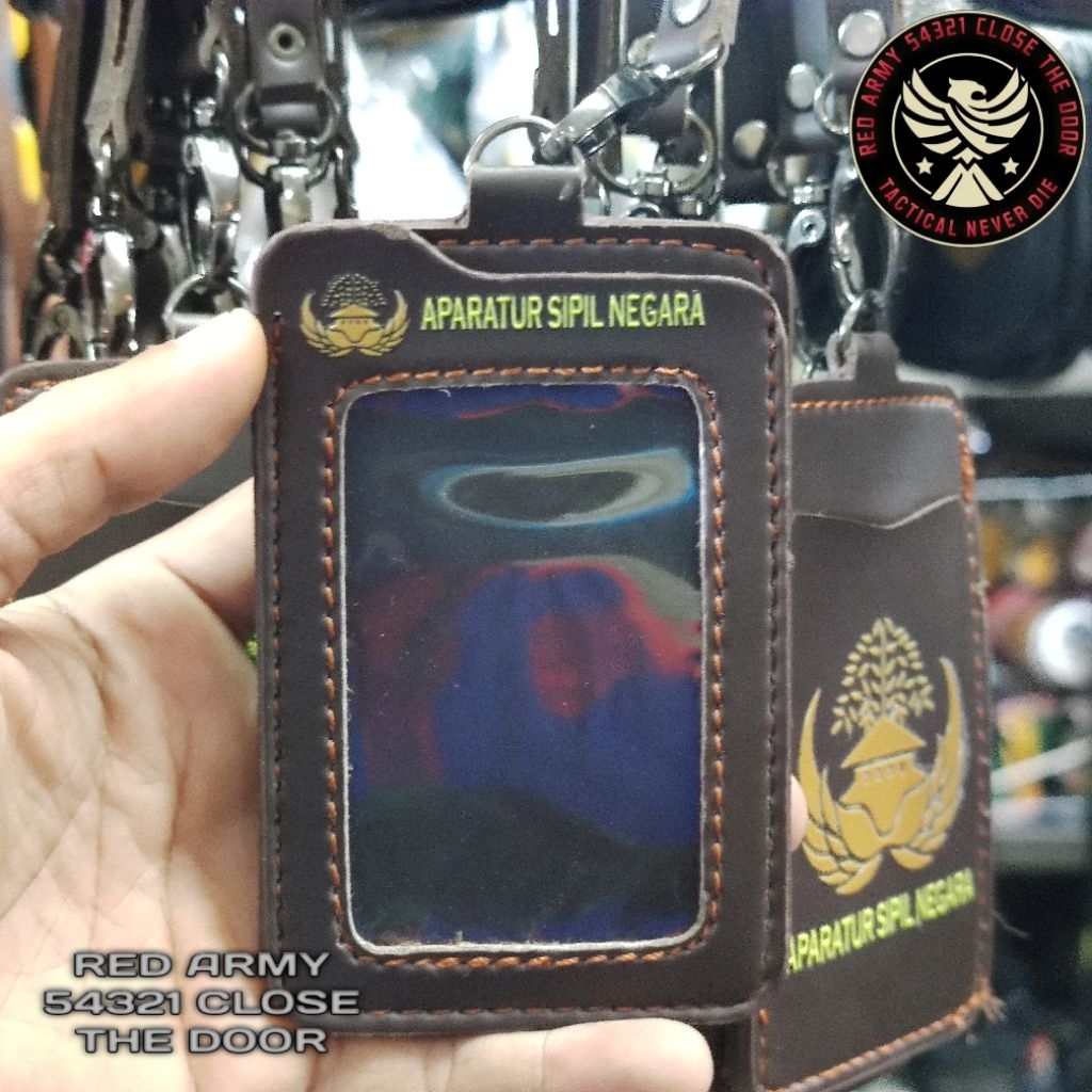 

Holder Foto ID Card Logo DTF KORPRI / Tali Lanyard Foto Name Tag KORPRI APARATUR SIPIL NEGARA