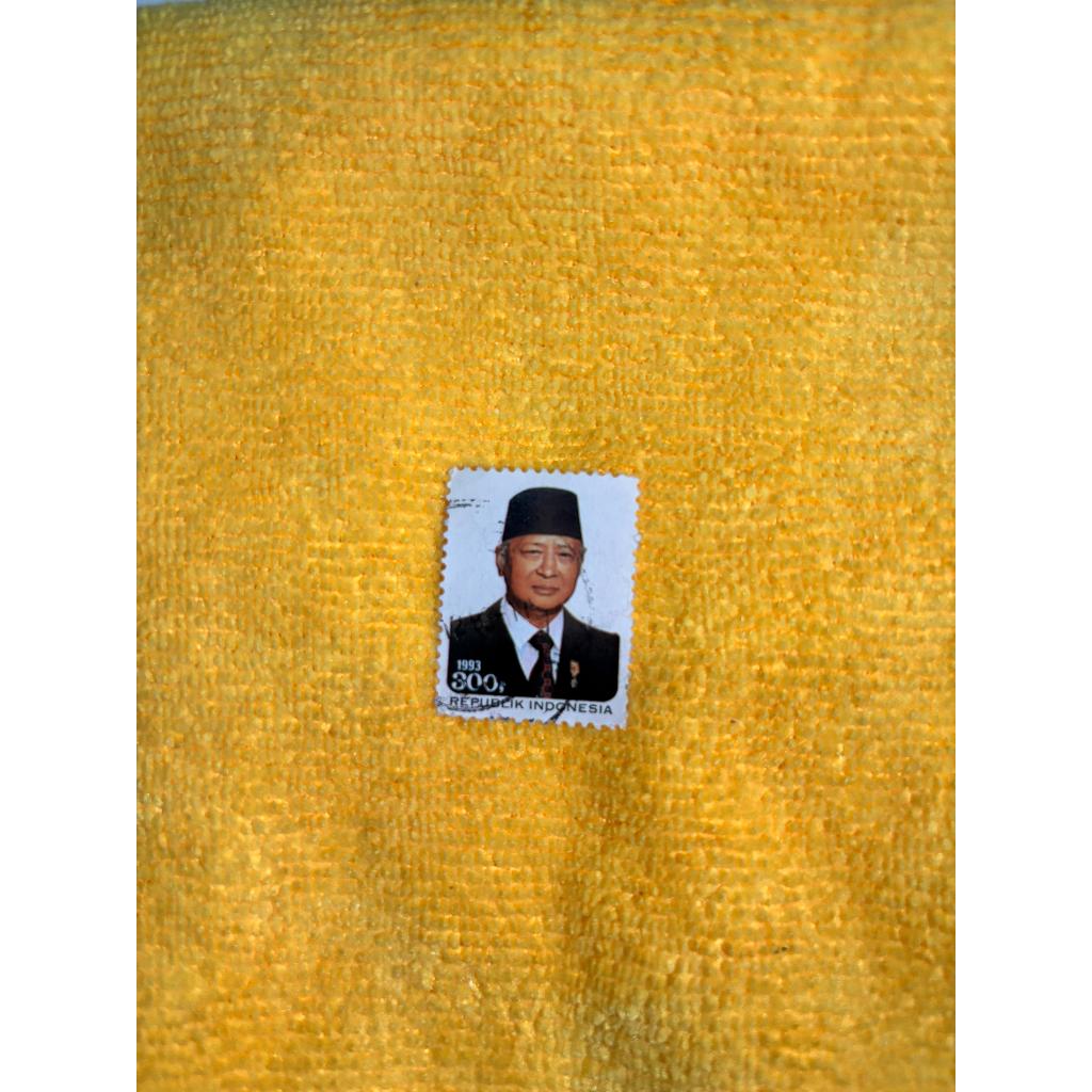 

perangko suharto 300,- 1993