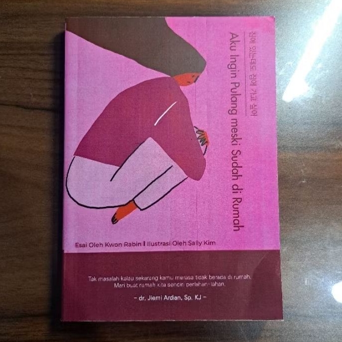 [PRELOVED] Buku Aku Ingin Pulang Meski Sudah di Rumah