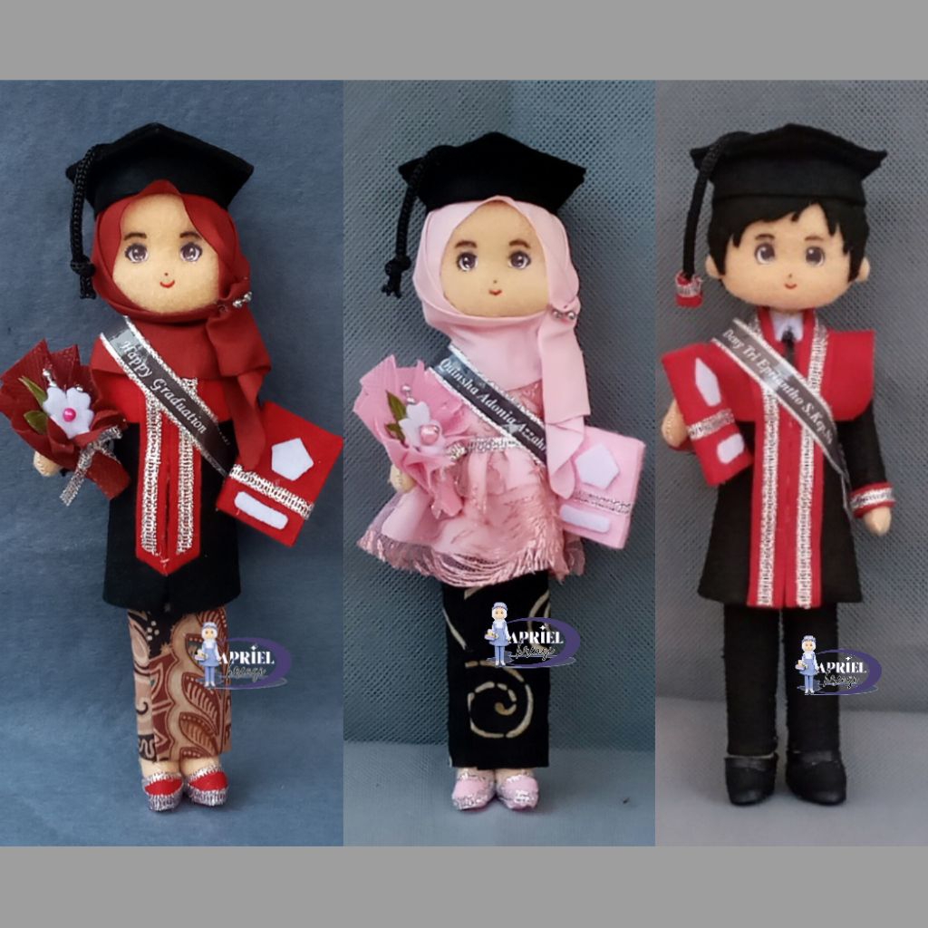 Boneka Wisuda/Boneka WisudaFlanel/Boneka Wisuda Memakai Toga/Boneka Wisuda Kebaya/Boneka Wisuda Hija