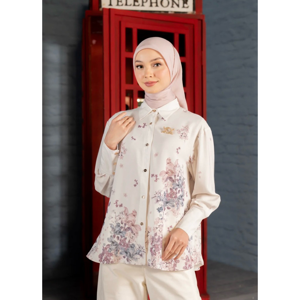 Lusara shirt WEARING KLAMBY