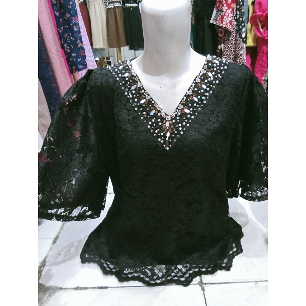 BLOUSE BROKAT LENGAN BALON LENGAN KIPAS BAHAN FULL BROKAT TANPA GLITER MIX PAYET LEHER SQUARE KOTAK 