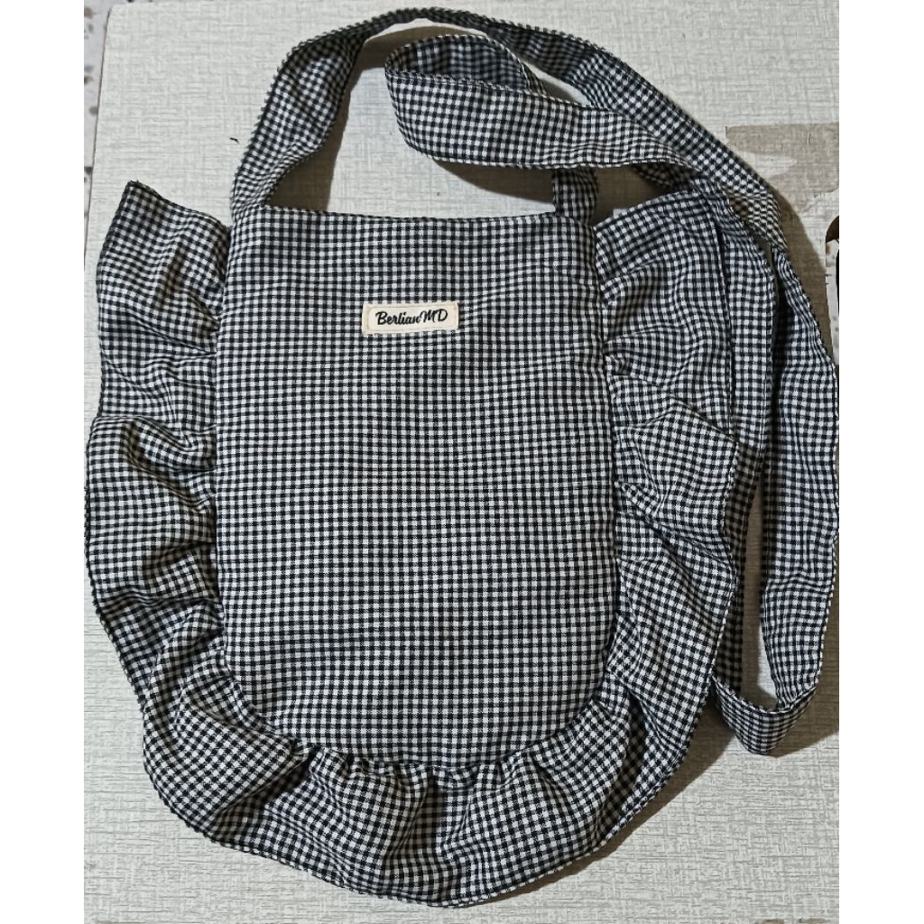 Tas Selempang Renda Lucu Pakai Resleting