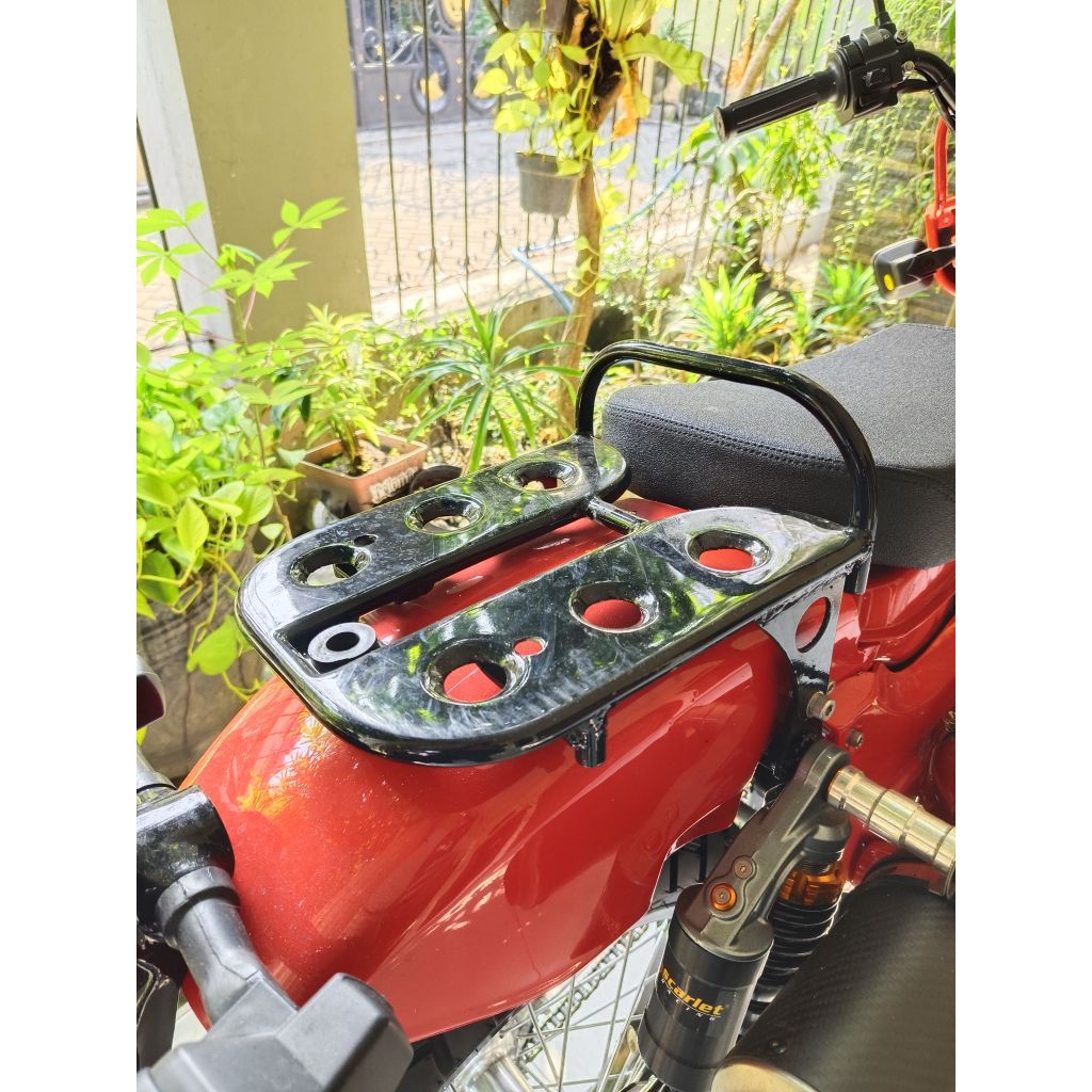 Rak keranjang belakang model custom CT125