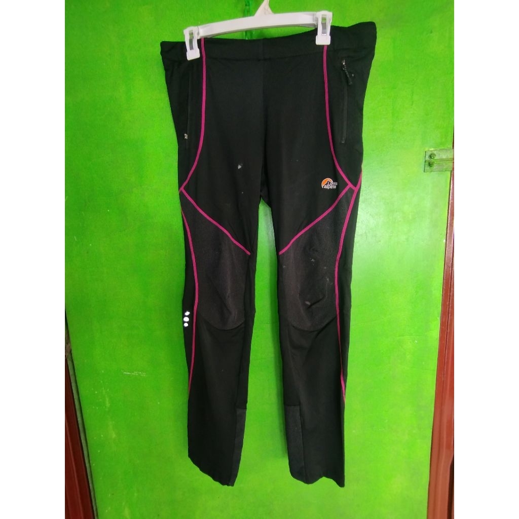 CELANA OUTDOOR LOWE ALPINE SLIMFIT RYDER LUTUT