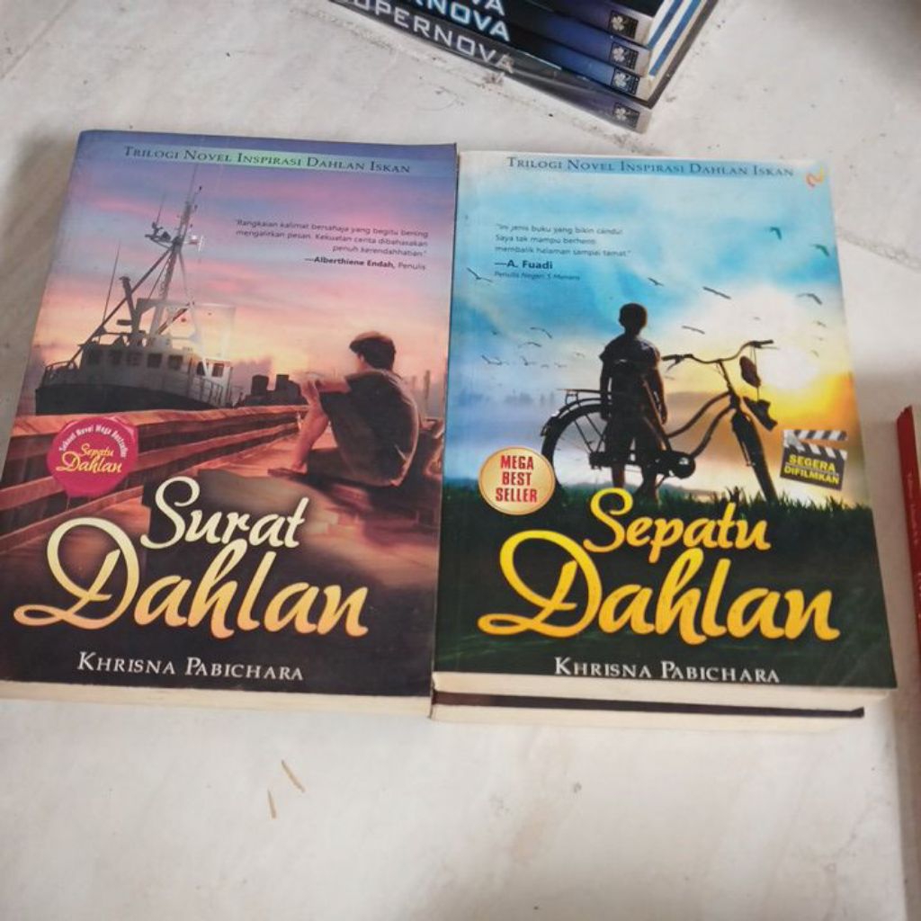 BUKU SURAT DAHLAN DAN SEPATU DAHLAN.