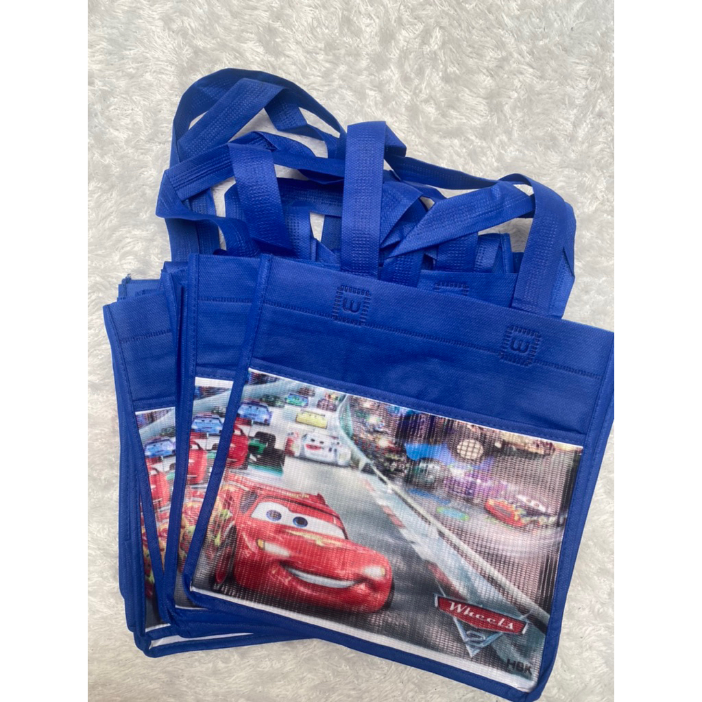 

TAS ULANG TAHUN /SOUVENIR/KADO/SNACK (kantong depan aktif)
