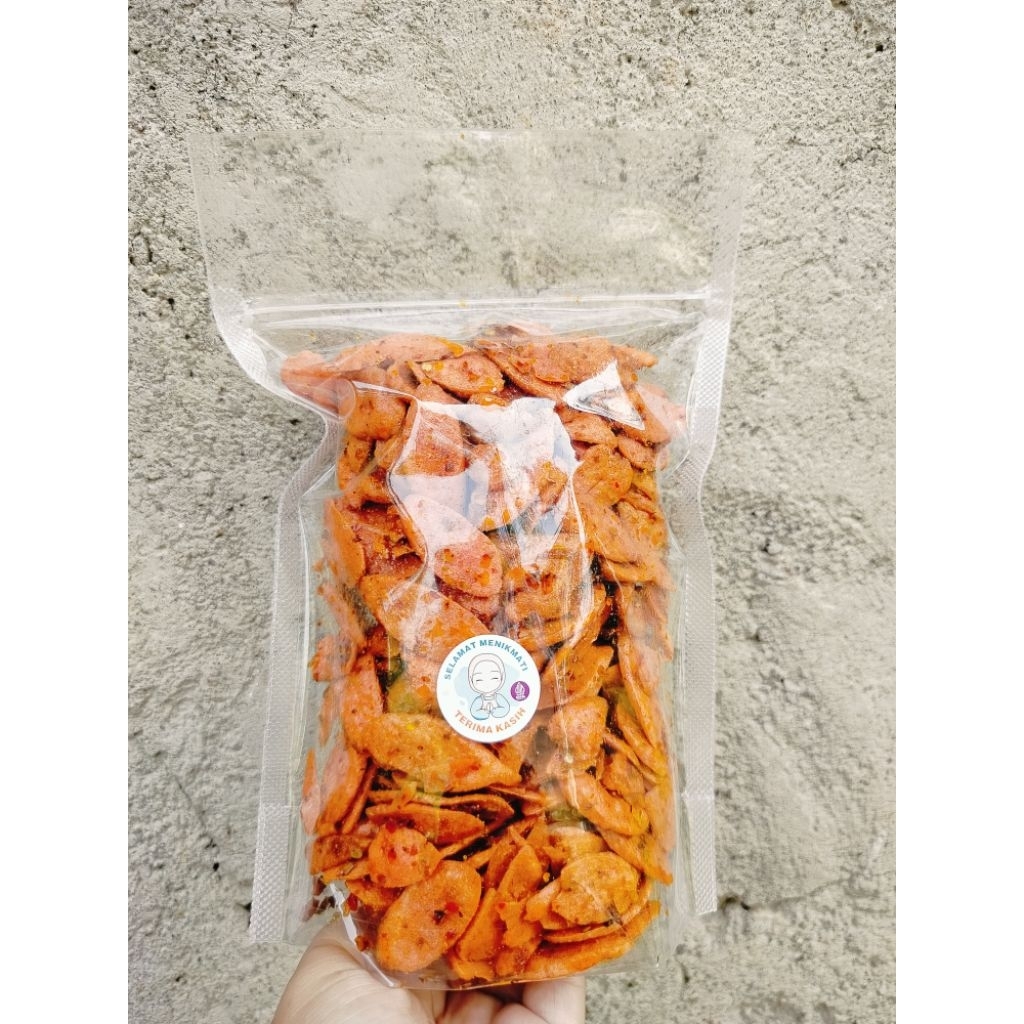 

Sosreng Pedas Daun Jeruk Kripik Sosis Pedas Daun Jeruk Kemasan Pouch 500gr