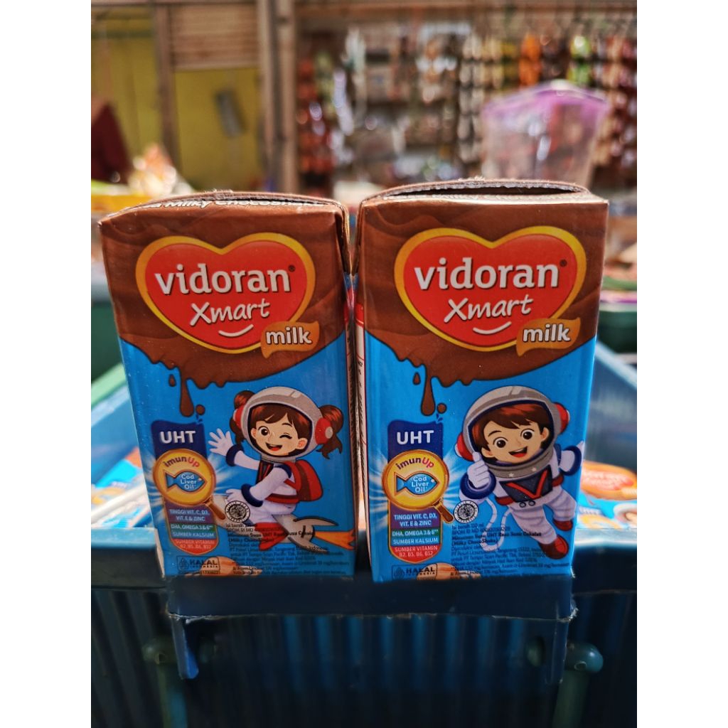 

Vidoran Xmart Susu UHT Coklat dan Stroberi