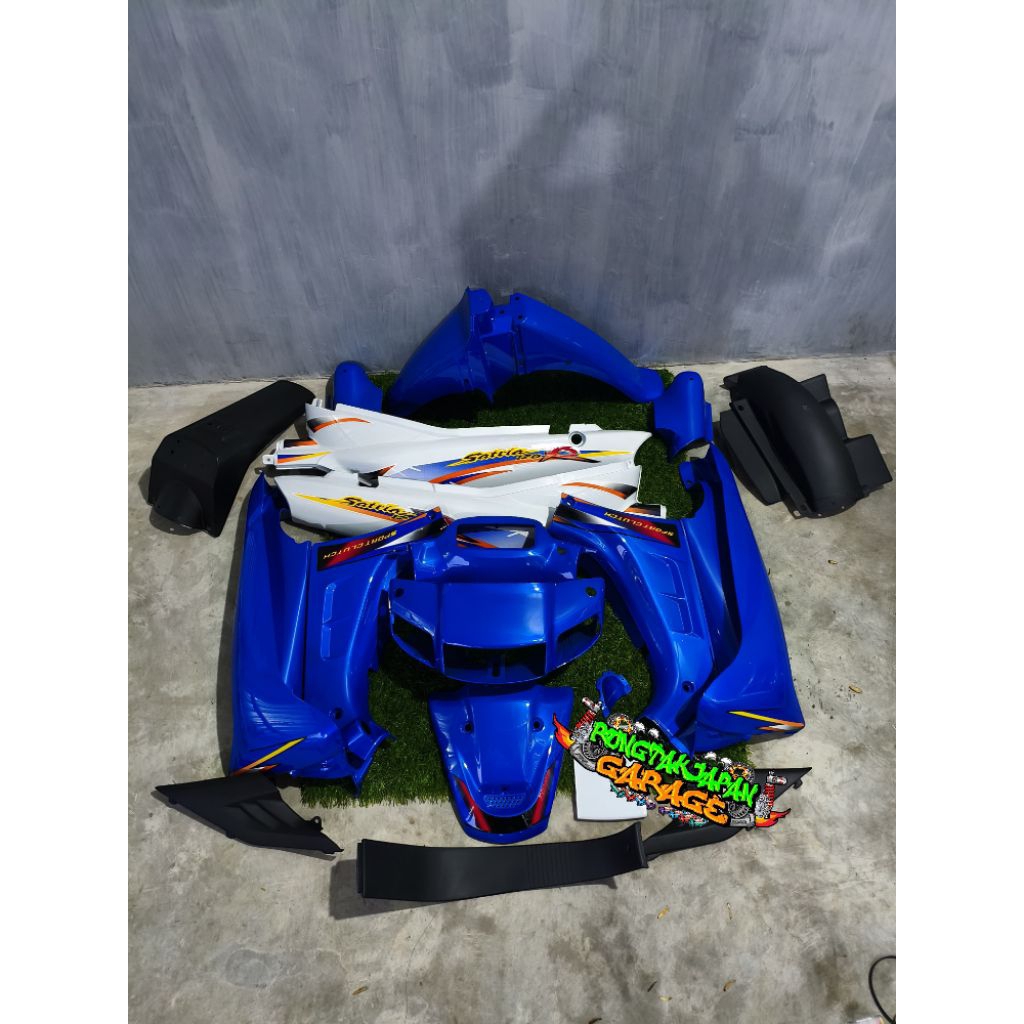 full set bodi halus kasar satria lumba biru putih set stiker cover body suzuki satria lumba custom b