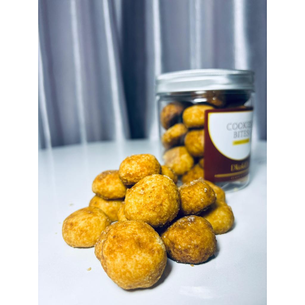 

FULL BUTTER KUE KERING PALM CHEESE By DkukiD Toples 300 ML 600ML 800ML