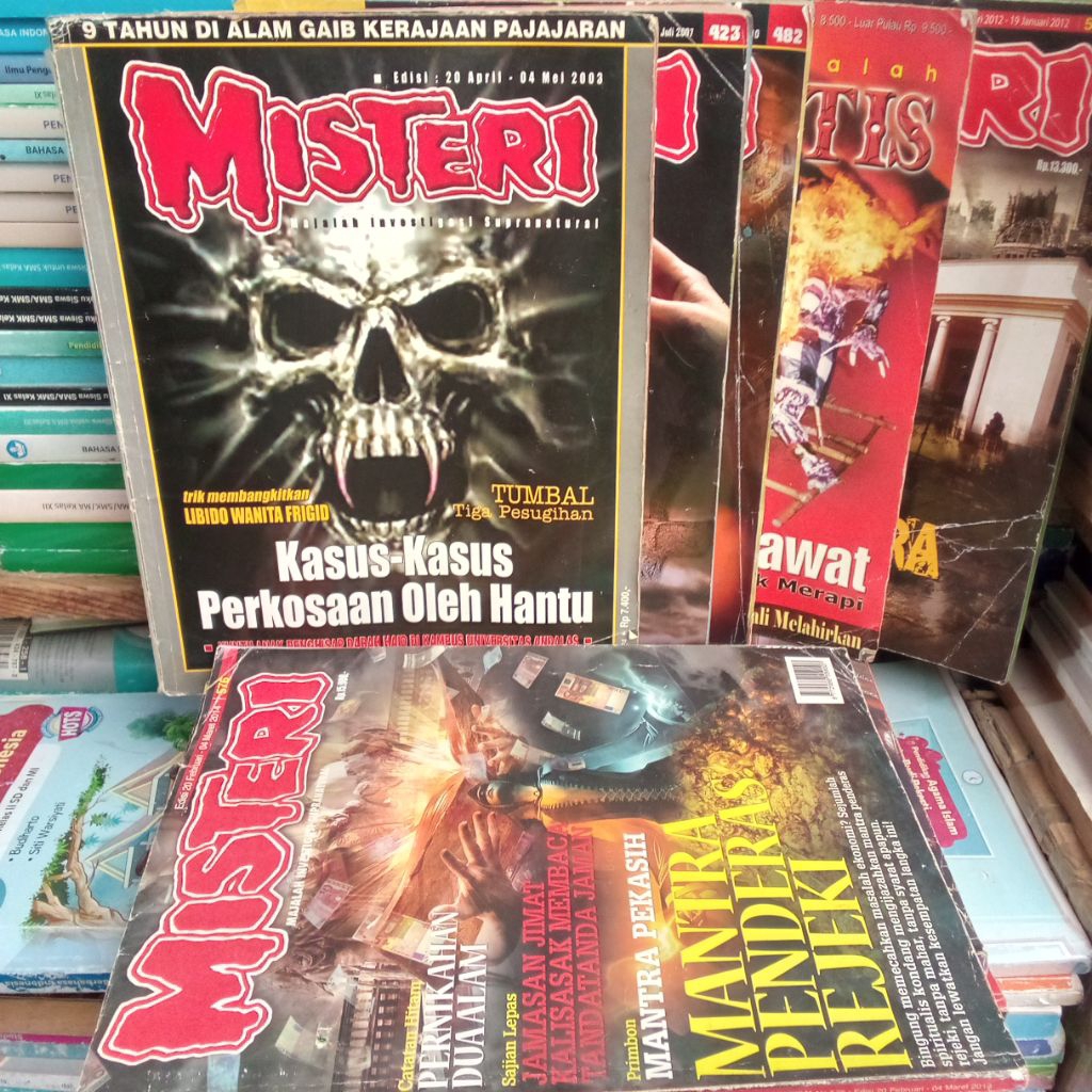 Majalah Misteri.