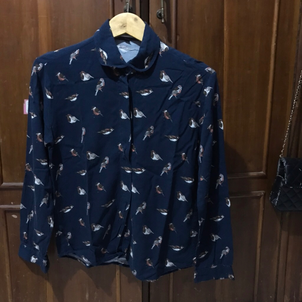 kemeja motif lunartproject preloved second