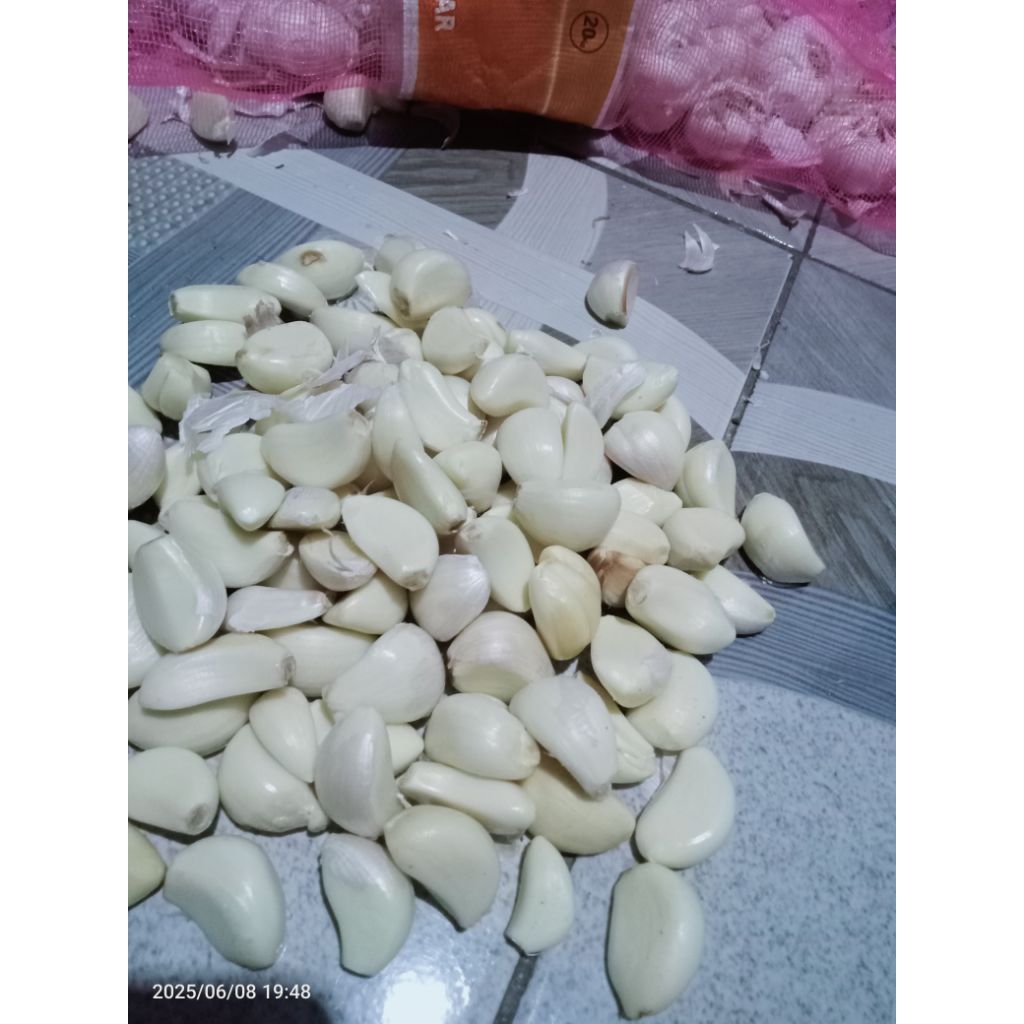 

bawang putih kupas