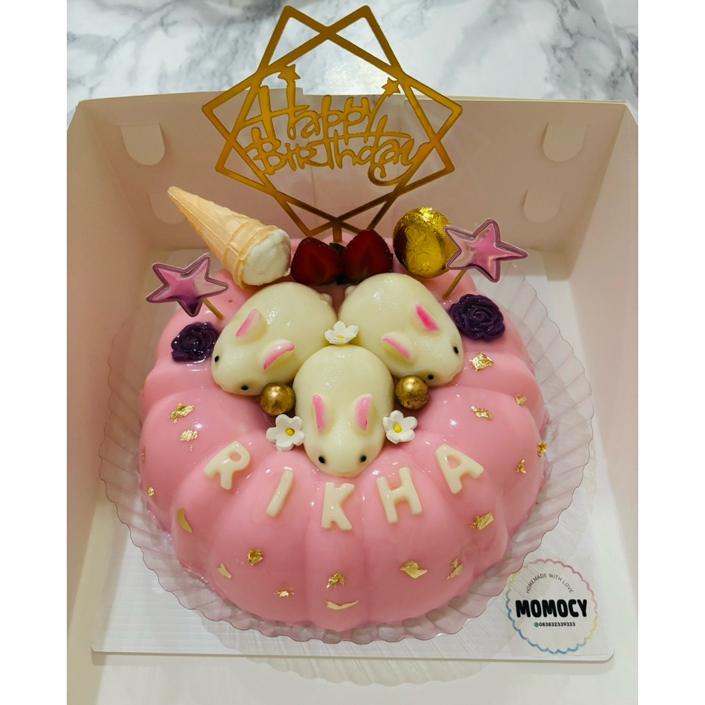 

PUDING TART RABBIT STRAWBERRY