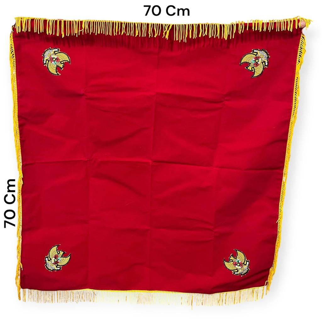 

Lancar Jaya Advertising Alas Baki Bendera Upacara Mewah 70x70cm – Beludru Premium, Logo Pancasila