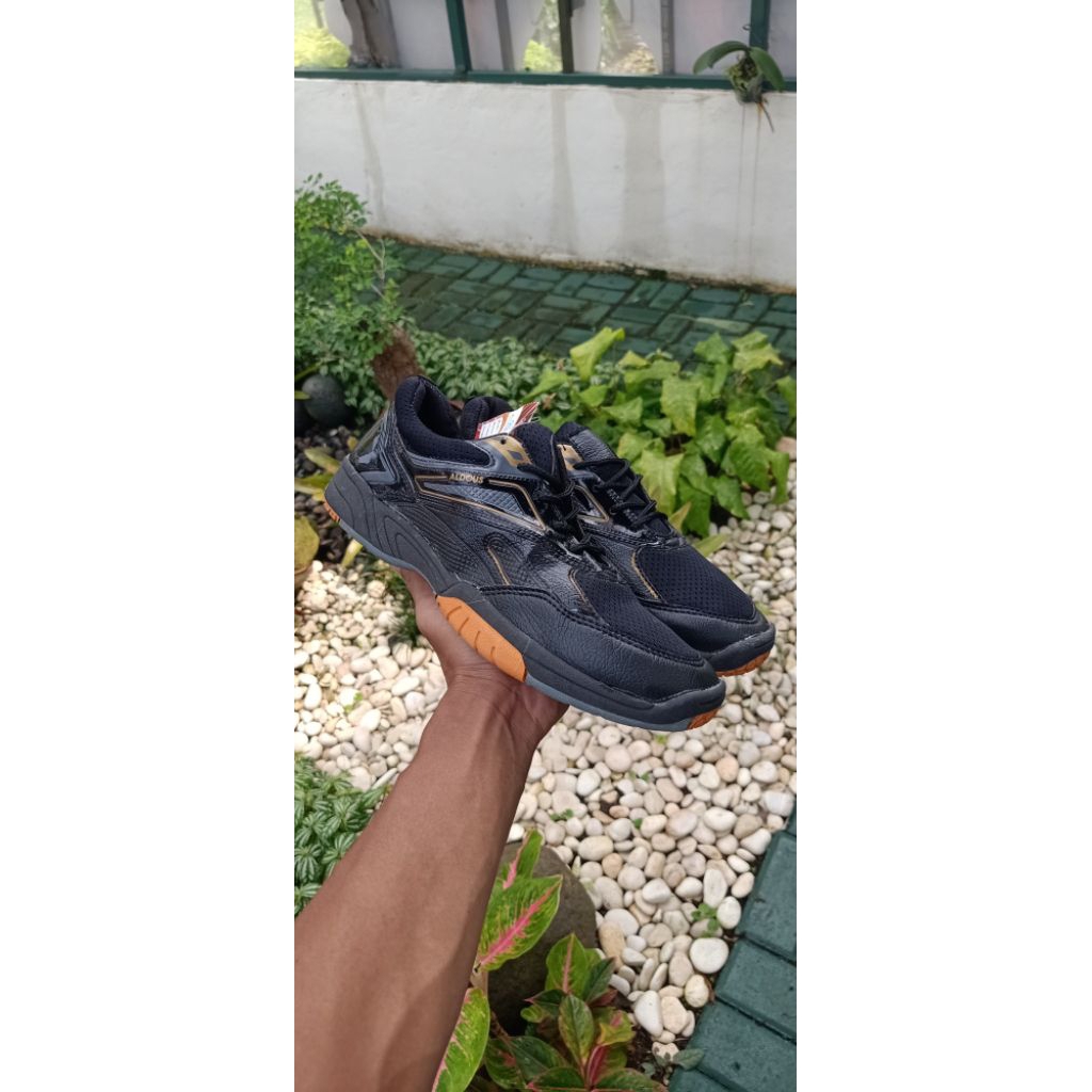 sepatu original Aldous