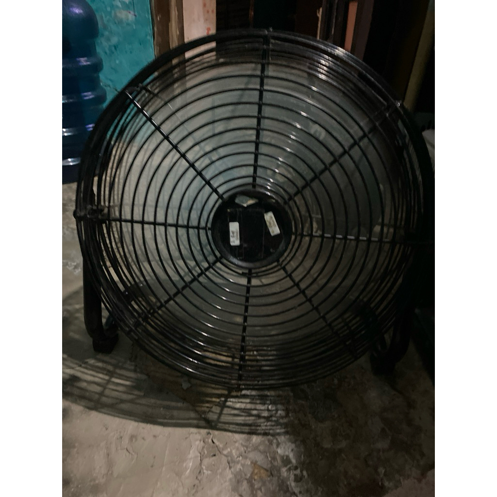 kipas angin baling baling besi