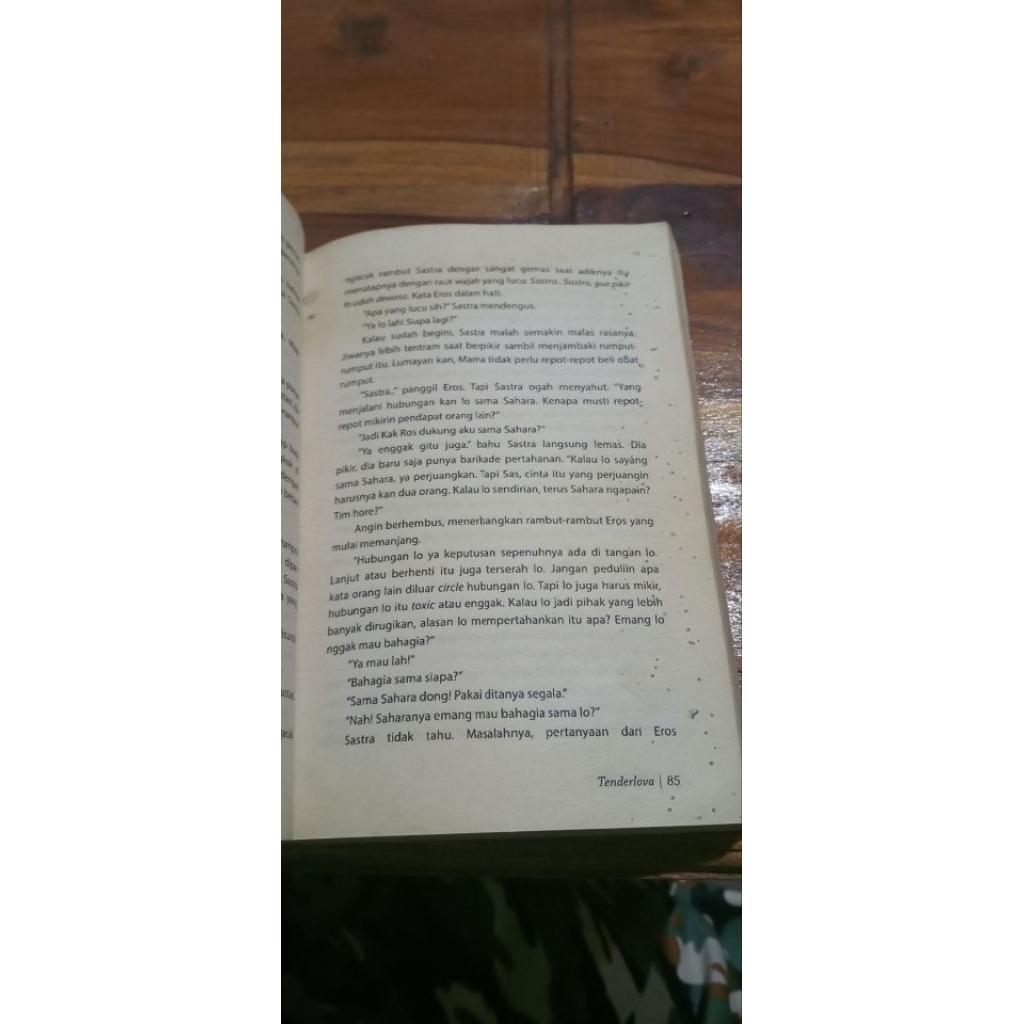 Buku bekas "Tulisan Sastra"