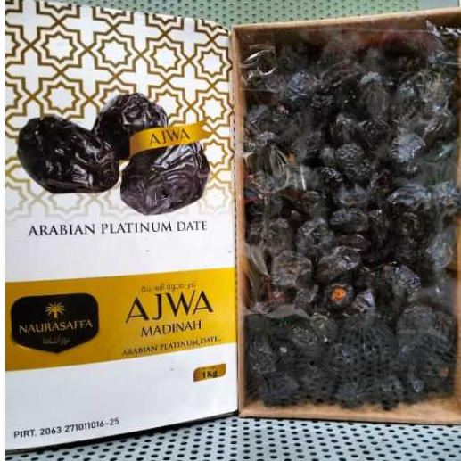 

Ajwa Madinah Arabian Platinum Date 500gr - Kurma Premium Asli Madinah Terlaris