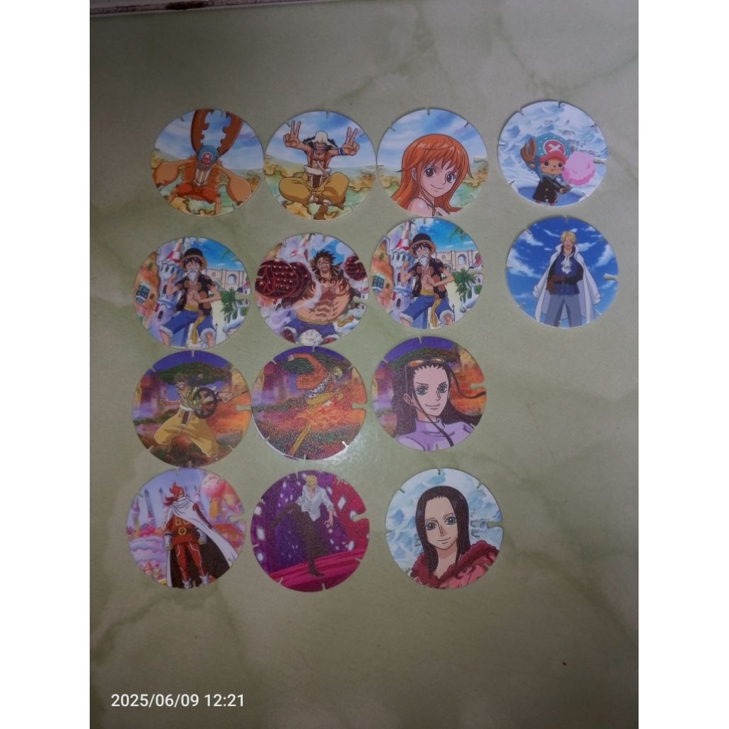 mainan tazos onepiece one piece koleksi