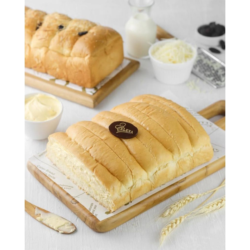 

Roti Sisir Buttercream Mentega Susu Banana Split Choco Almond Alexa Bakery