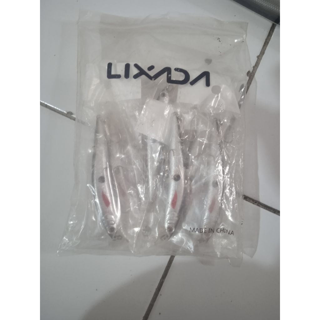 umpan mancing buatan