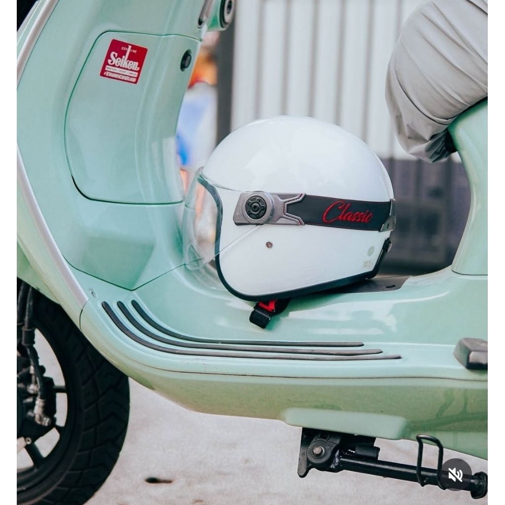 HELM STUDDS JETSTAR WHITE RETRO CLASSIC VINTAGE VESPA HARLEY ORIGINAL