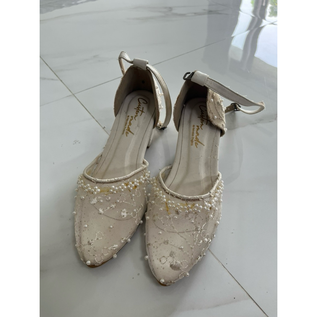 Preloved Adorable Projects Wedding Shoes