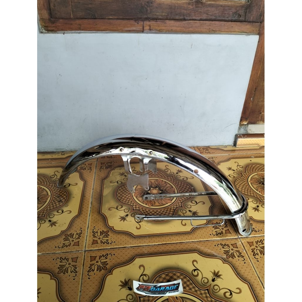 Slebor depan gl100 gl125 platina 79/80 Original copotan