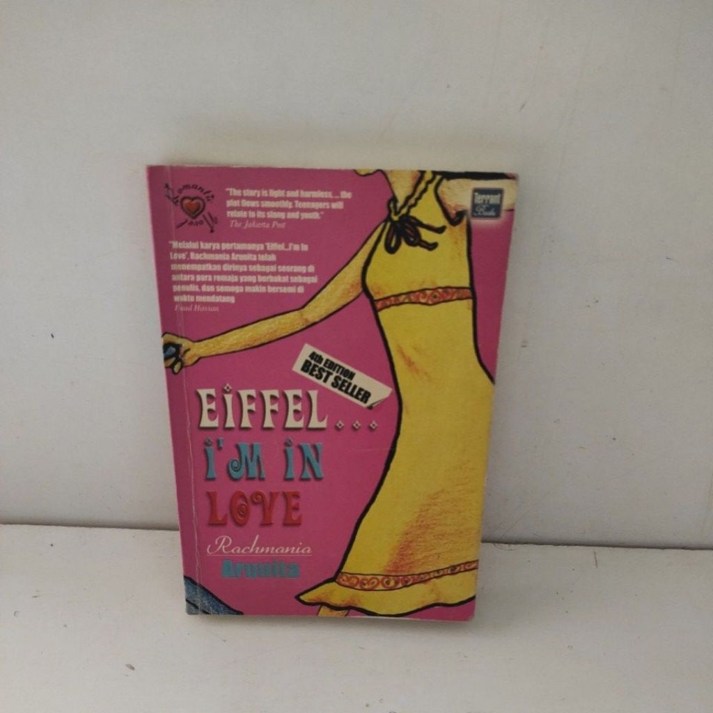 NOVEL EIFFEL I'M  IN LOVE - RACHMANIA ARUNITA