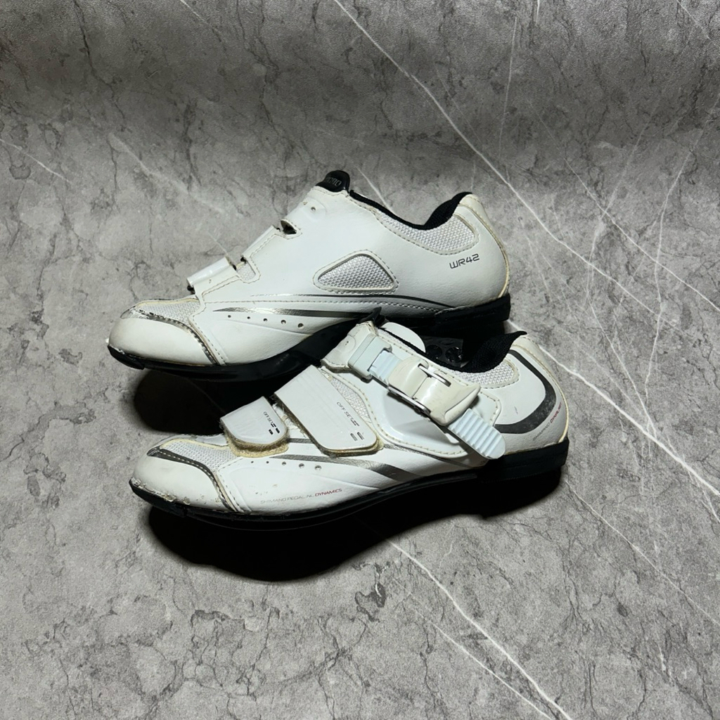 PRELOVED SEPATU SEPEDA SHIMANO MULTICLEAT ROADBIKE DAN MTB WHITE