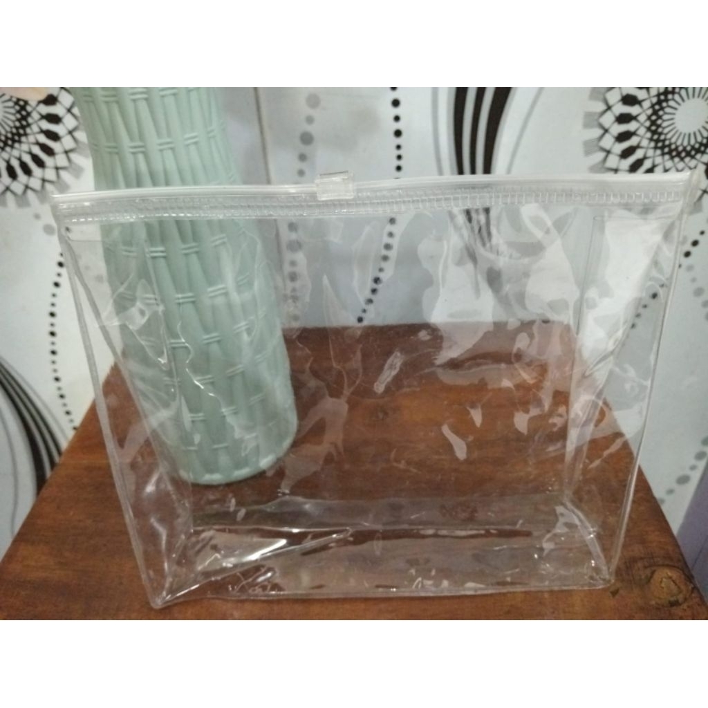 Pouch skincare/makeup mika bening ziplock