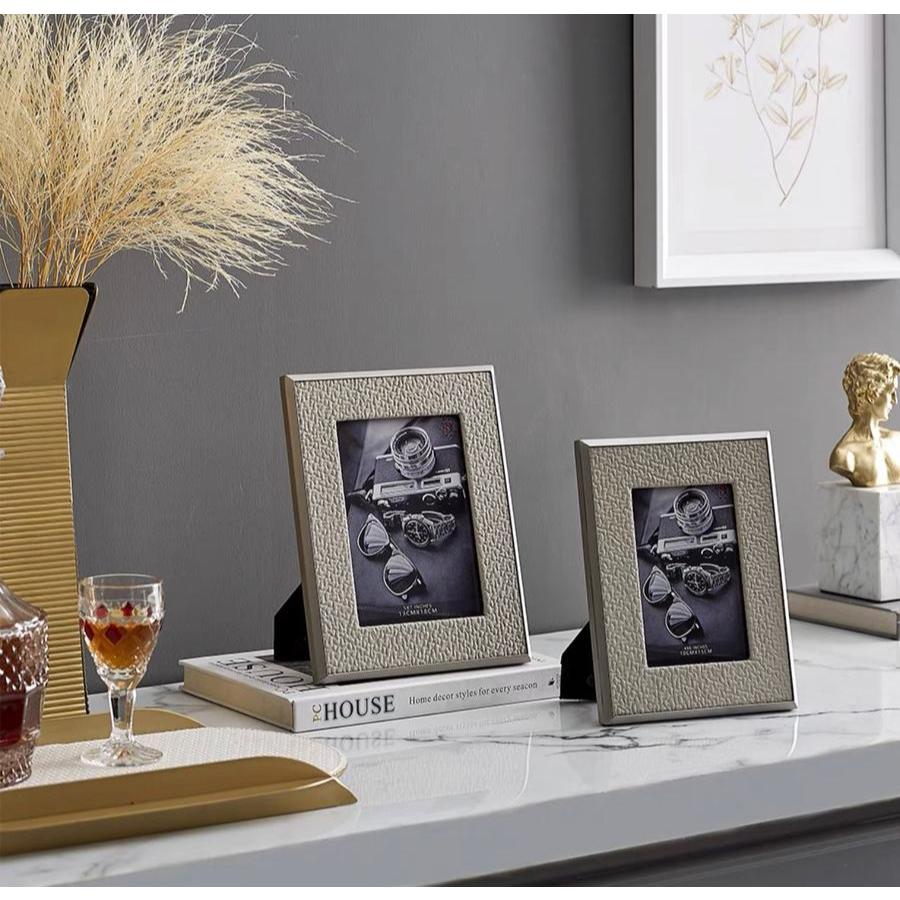 Aldo Photo Frame / Perlengkapan Rumah / Dekorasi / Photo Frame / Frame Aesthetic