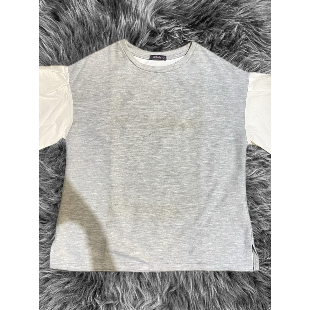 Preloved Sweater Ruffle DETAILS