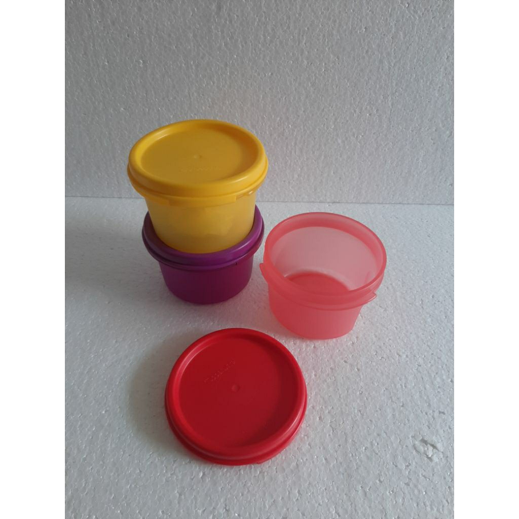 Tupperware mm round 1pcs